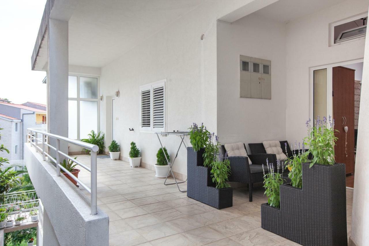 Apartments R Makarska Ngoại thất bức ảnh